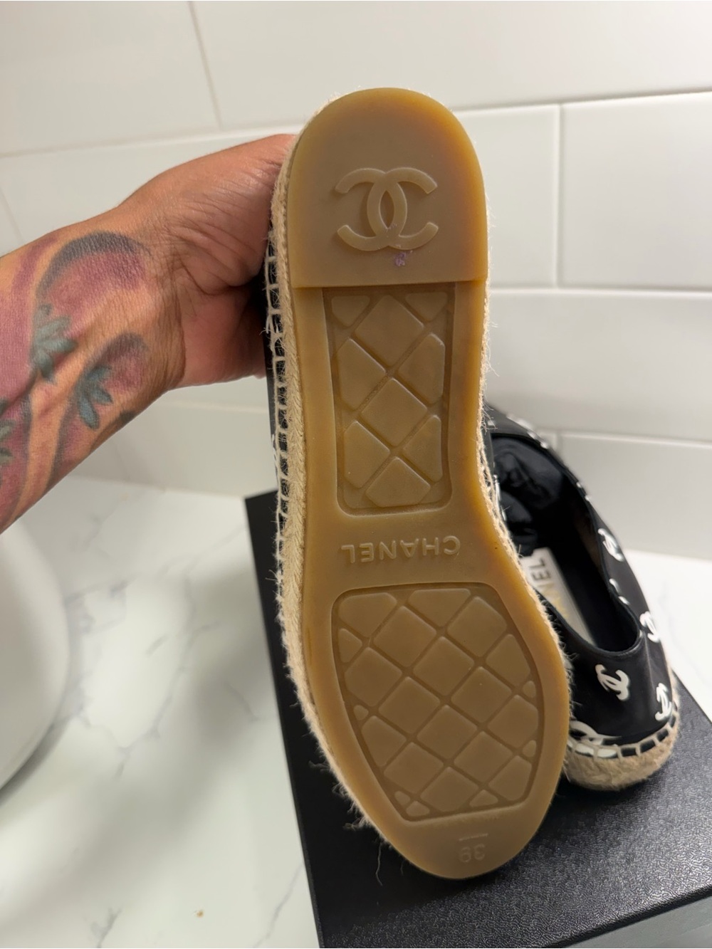 CHANEL Black Leather Espadrilles with White CC Logos - Picture 5 of 6